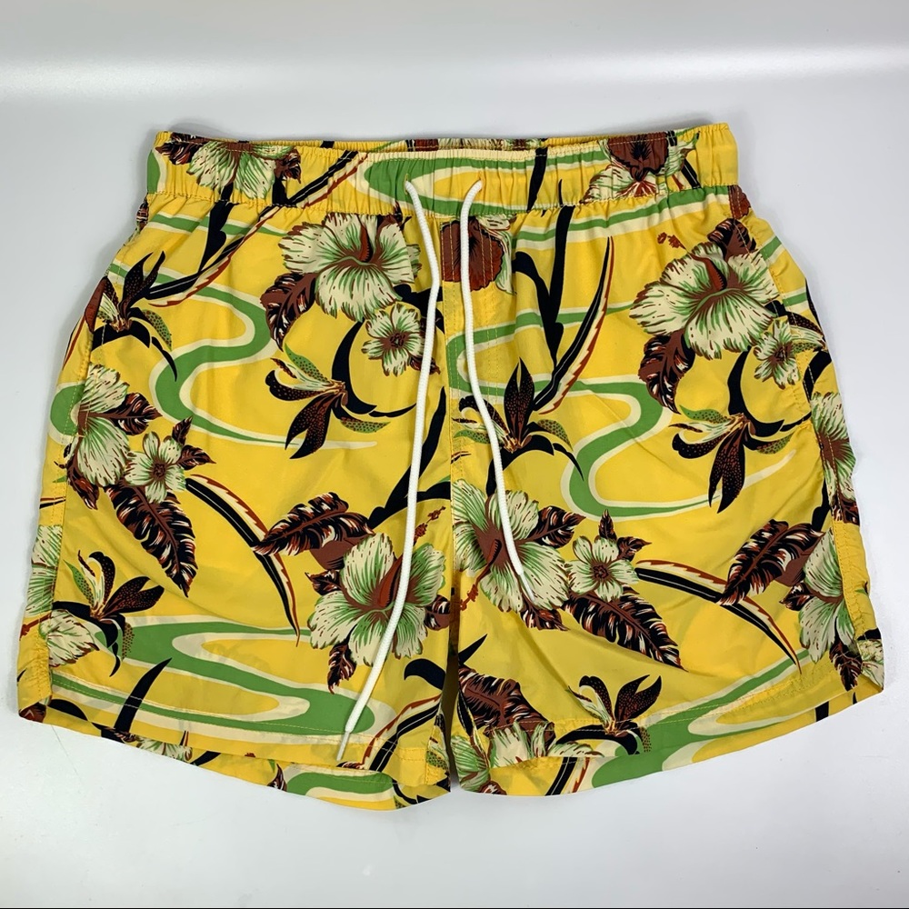 NEW Urban Outfitters Floral Printed Men's Large Yellow Swim Trunks Inseam 5”